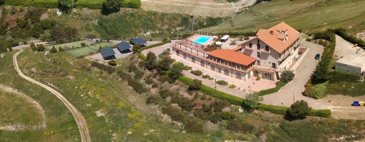 Pigna D'Oro Country Hotel Santo Stefano Quisquina Exterior foto